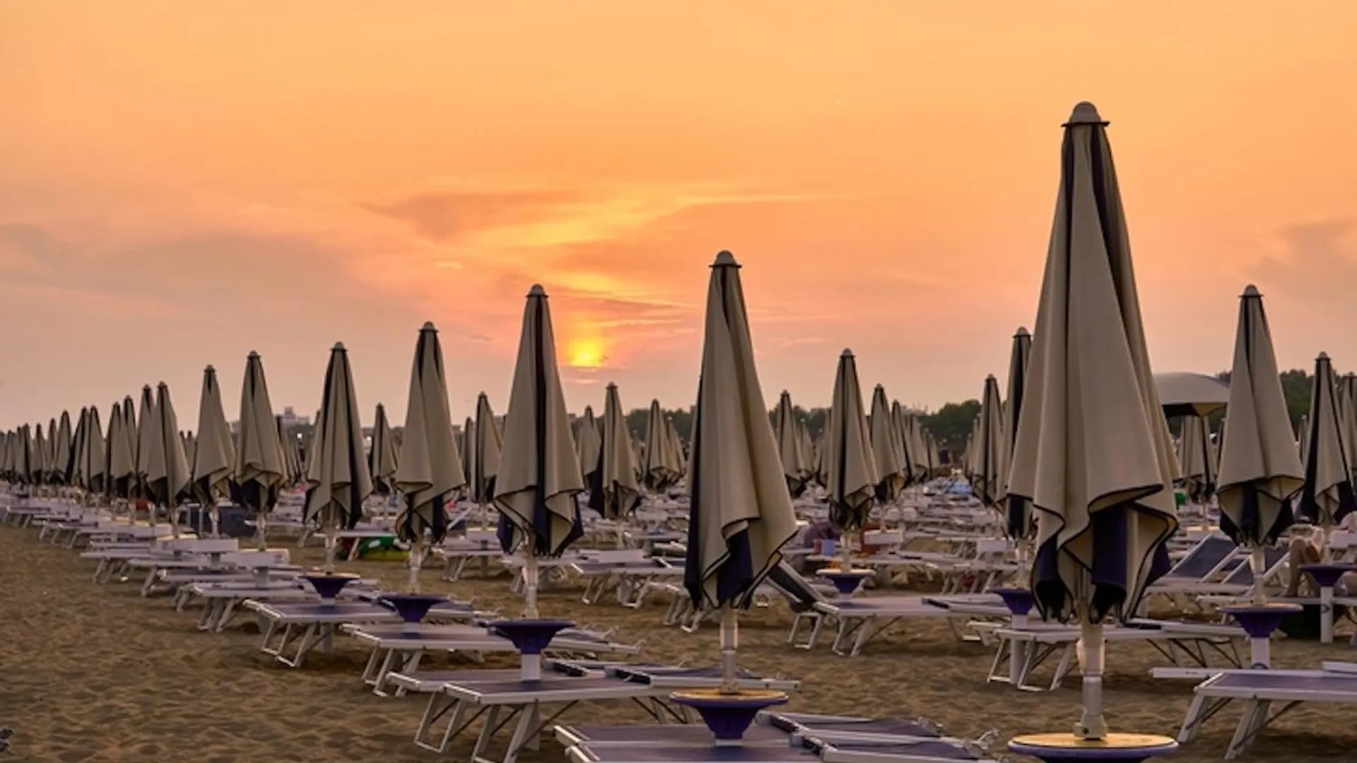 Villa With Private Garden And Beach Place Bibione